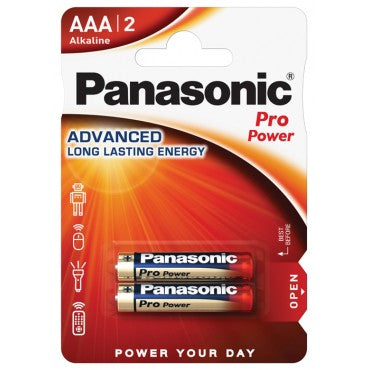 Ett paket med två Panasonic AAA-batterier som passar vår Mini digital våg från Flavor King